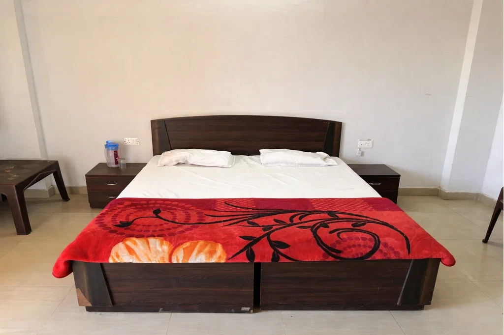 Pracheen Shree Juna Akhada Bhawan near Haridwar, Uttarakhand - Property Image - 2