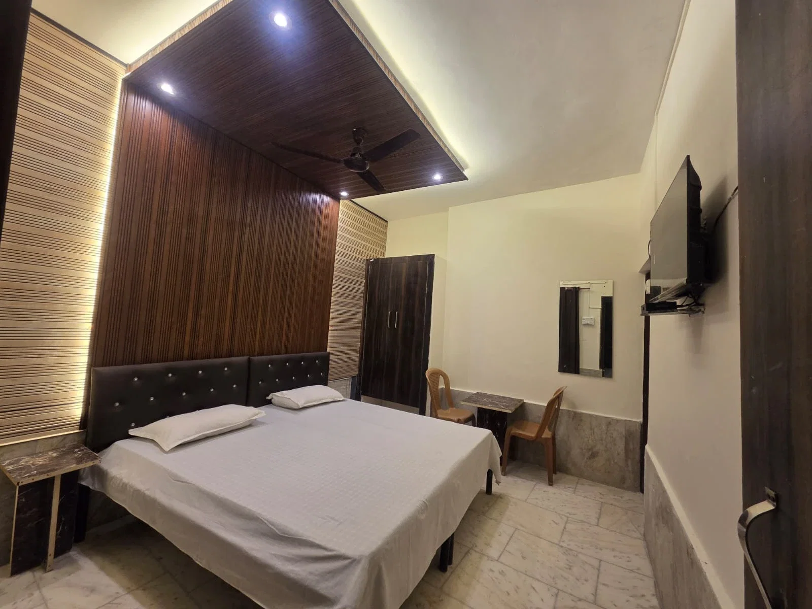 Vishv Sadbhavana Mandir near Haridwar, Uttarakhand - Property Image - 2
