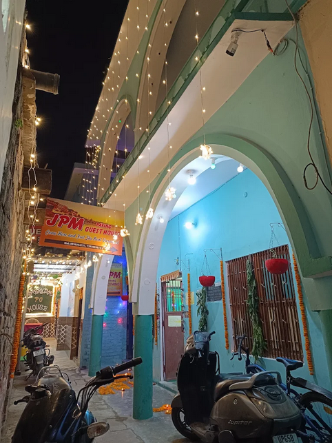 JPM Paying Guest House