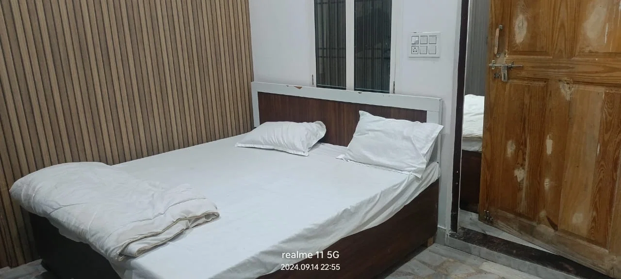 Shree Geeta Dham near Vrindavan, Uttar Pradesh - Property Image - 2