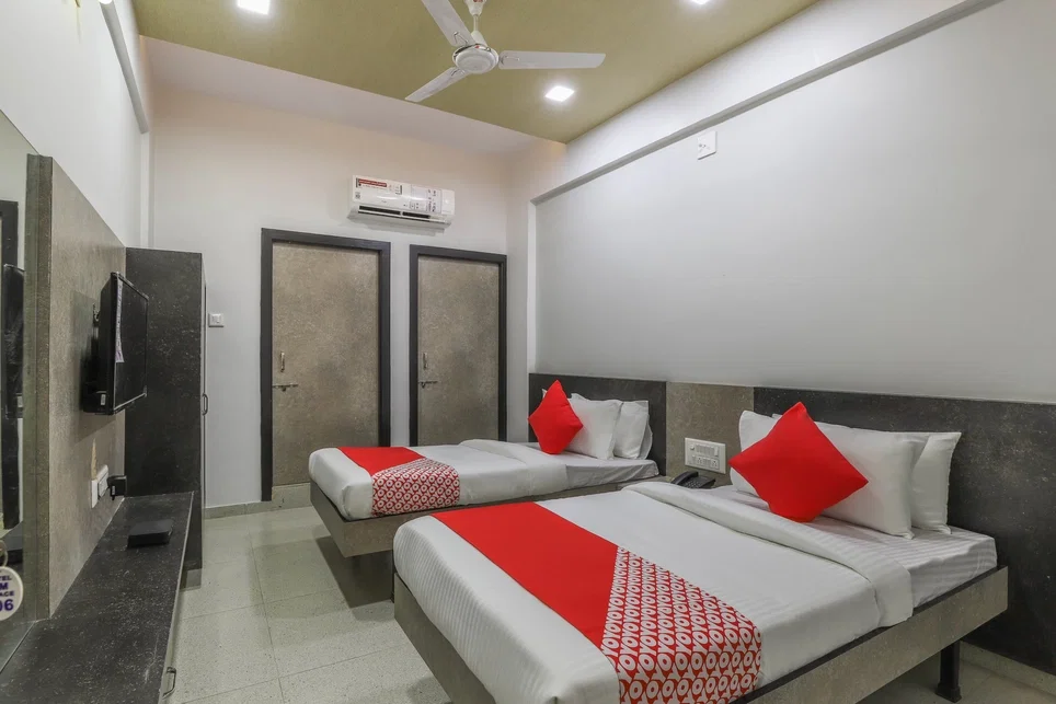 Hotel Paras near Junagadh, Gujarat - Property Image - 3