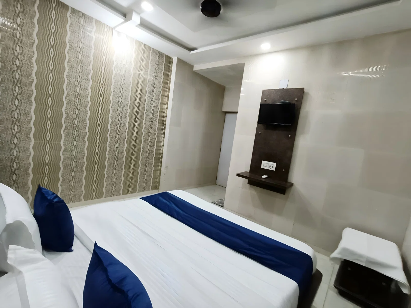 Hotel Shreenath near Dwarka, Gujarat - Property Image - 2