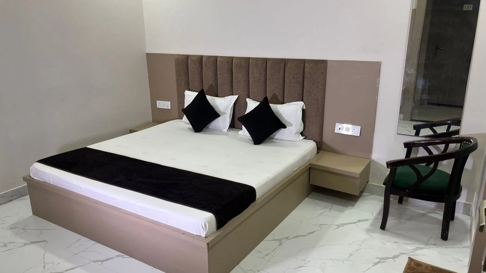 Hotel Shri Radha Sneh Near Shri Krishna Janmbhoomi near Mathura, Uttar Pradesh - Property Image - 2