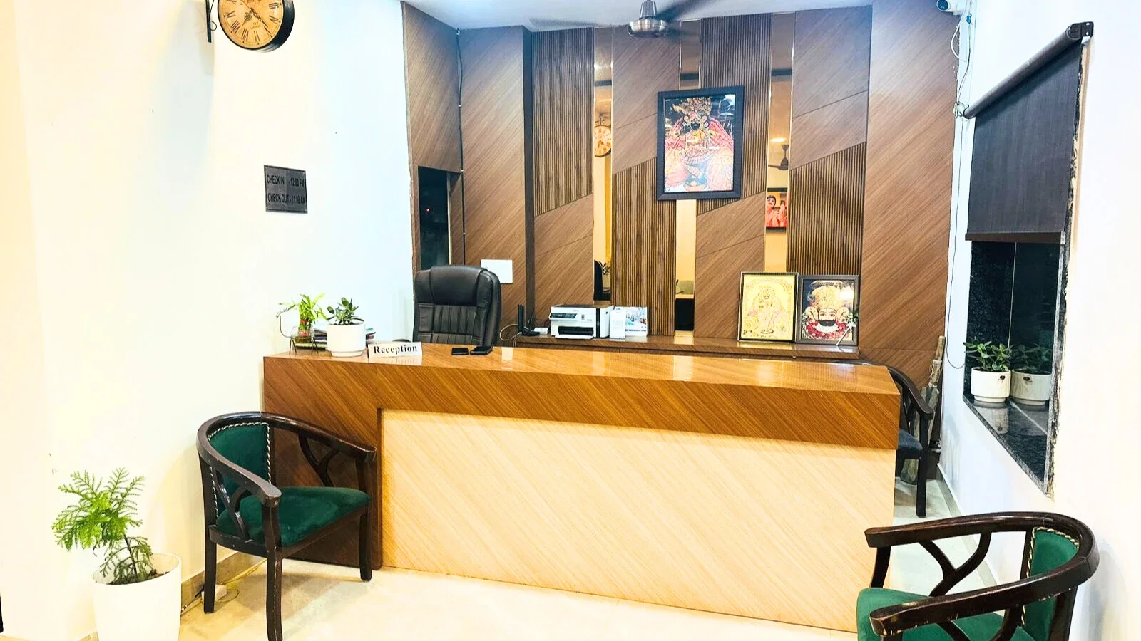 Hotel Shri Radha Sneh Near Shri Krishna Janmbhoomi