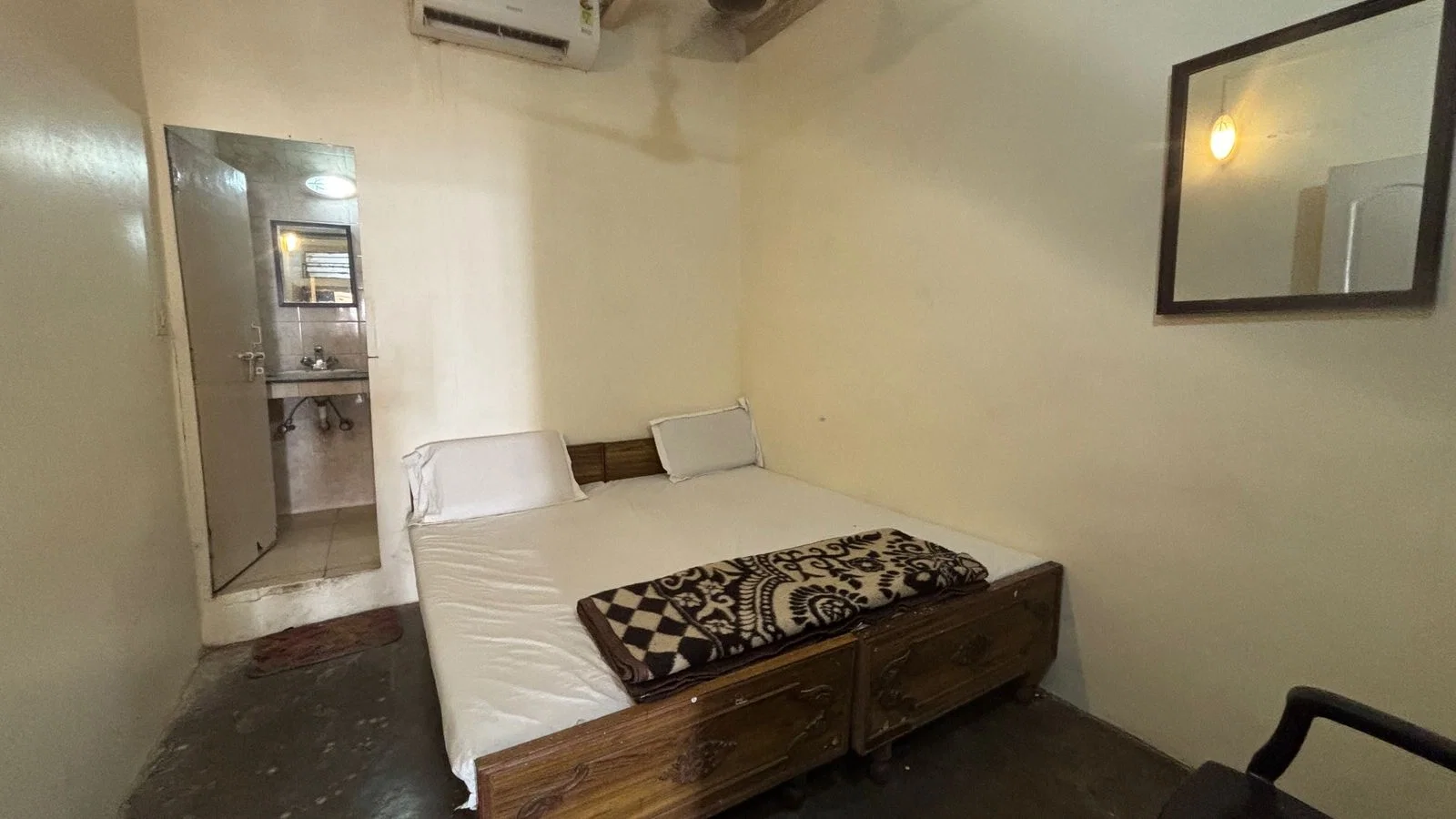Shanti Guest House near Varanasi, Uttar Pradesh - Property Image - 2