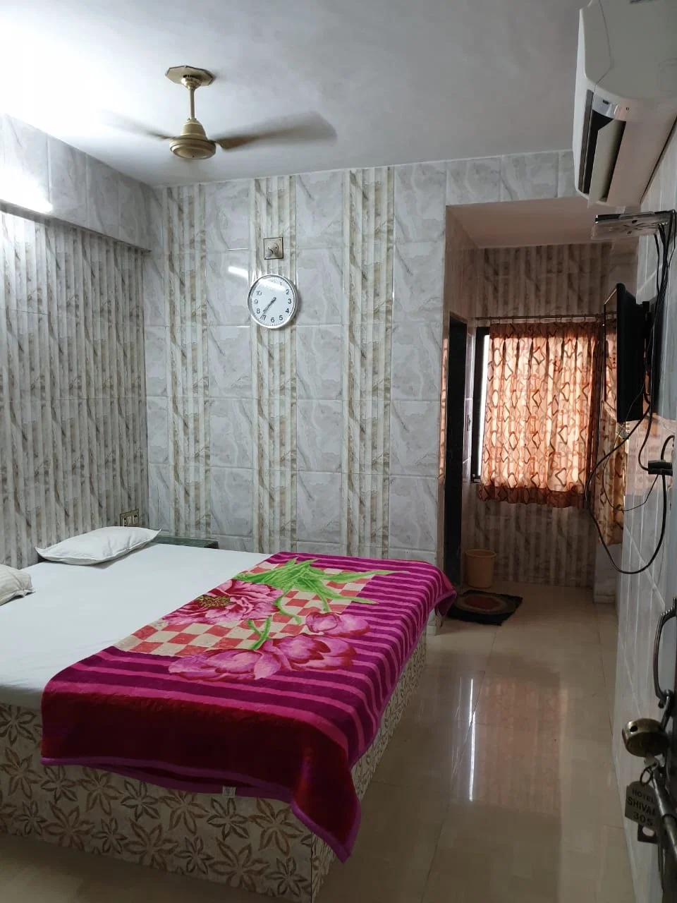Best Hotel Near Dwarka Railway Station near Dwarka, Gujarat - Property Image - 2